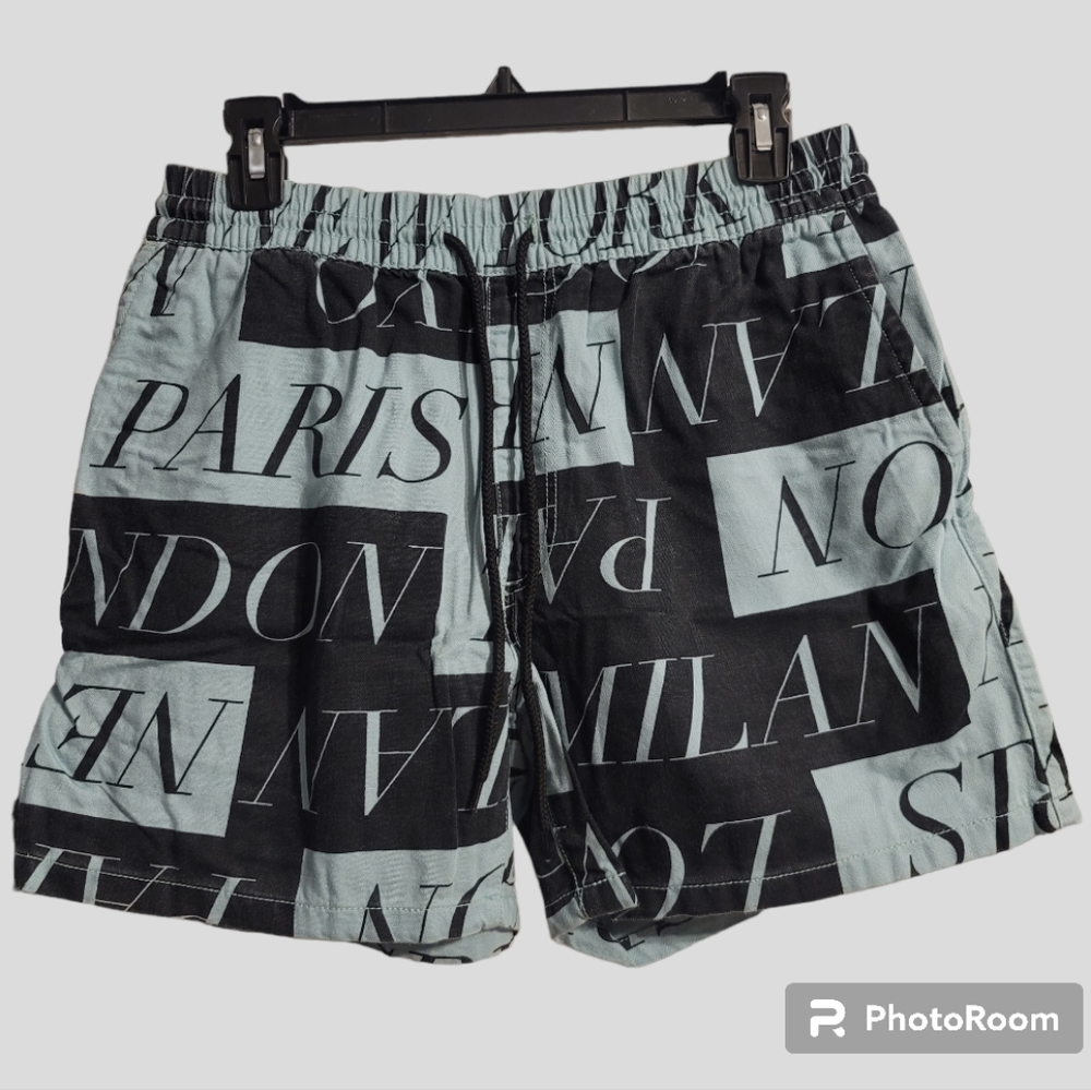 Urban Outfitters BDG Shorts Mens Small Green Black Text Print City Denim Volley
